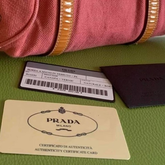 Authentic Prada Pink and Orange Mini Prada Barrel Handbag from the Early 2000s - Picture 4 of 4